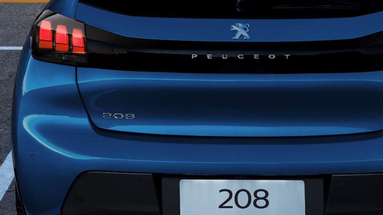 Peugeot 208 STYLE TURBO 2024: uma revolução no segmento dos compactos, superior frente aos concorrentes Volkswagen Polo, Hyundai HB20